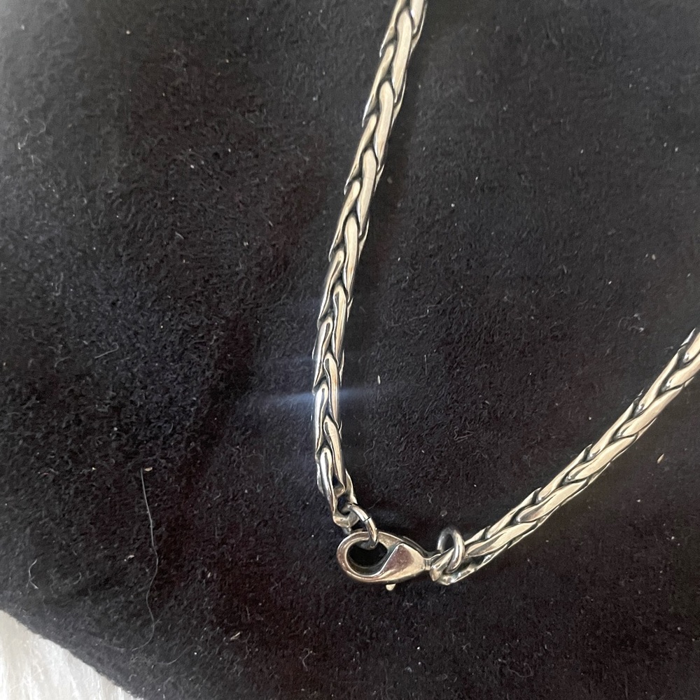Retired Karl Lagerfield X Swarovski Serpent Necklace - Picture 5 of 5